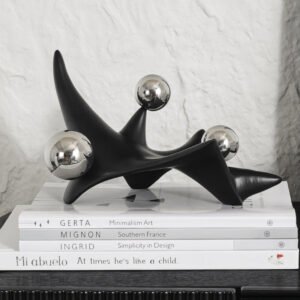 Luxury Abstract Twisted Creative Home Decor Ornaments Crafted Artistic Samples for Model Homes Desktop Living Room Decorative Pieces